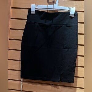 NWT OGL Move Black Ponte Mini Skirt 
Size Small
